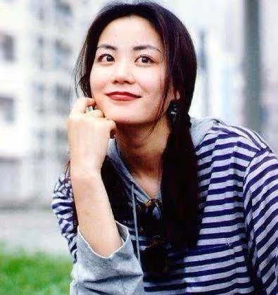 鐘麗緹:我的18歲,張柏芝:我的18歲,王菲:麻煩讓讓