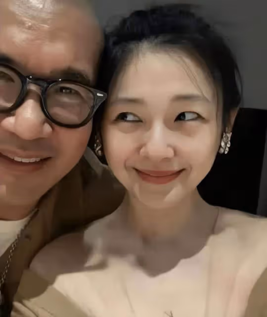 大S復工美出新高!白到發光,「胸前紋身」和具俊曄有關,透露「婚姻生活」感慨萬千