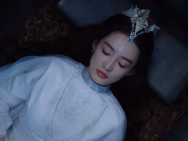 《請君》誅戎死在陸炎劍下,憑啥又復活了?