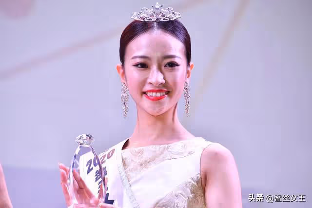 世界小姐日本代表誕生!兩年前的亞軍回鍋勇奪第一