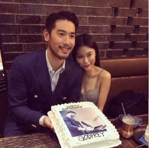 高以翔38歲冥誕揭銅像儀式　女友缺席後首發文