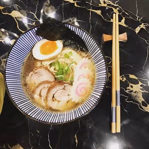 日式豚骨拉麵