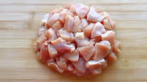 【創意小廚娘】粉蒸雞胸肉——口感軟嫩，鮮香美味，低脂又營養！