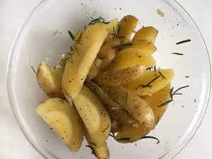 迷迭香烤馬鈴薯|美味小零食