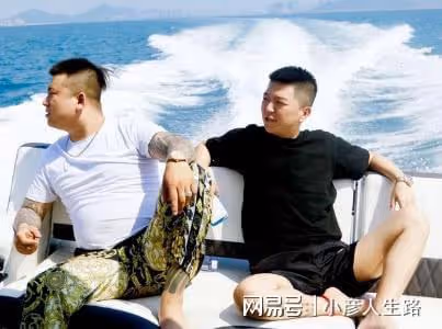 網紅天津李四否認簽約外站，直播放話：想開播就開播，沒和官方談