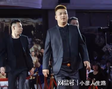 網紅天津李四否認簽約外站,直播放話:想開播就開播,沒和官方談