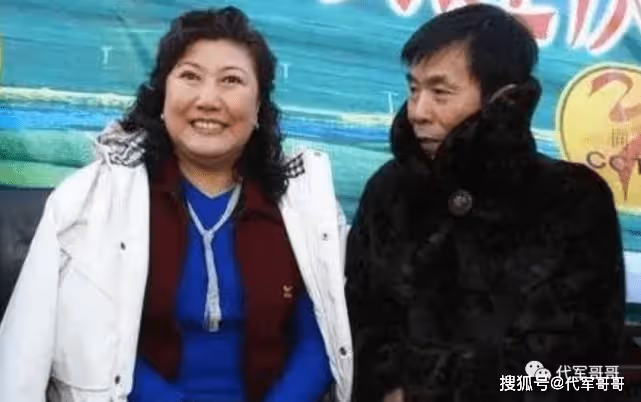 是趙本山搭檔與有婦之夫同居14年 46歲英年早逝