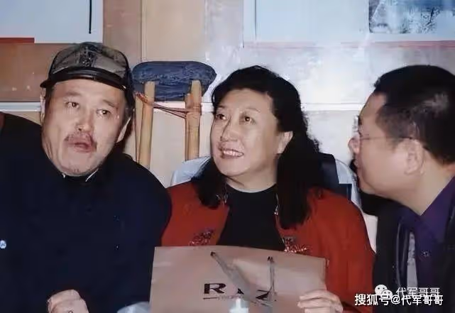 是趙本山搭檔與有婦之夫同居14年 46歲英年早逝