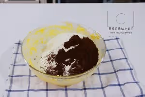 【咖啡奶酥排包】｜香炸整條街的麵包