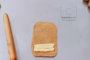 【咖啡奶酥排包】｜香炸整條街的麵包
