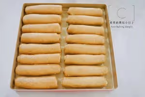 【咖啡奶酥排包】｜香炸整條街的麵包