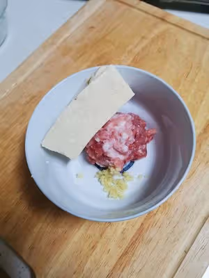 豆腐丸子+大白菜的【豆腐丸子白菜湯】