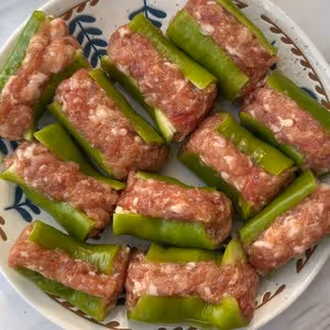 米飯殺手‼️虎皮青椒釀肉