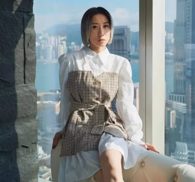 感情穩定！香港歌手與男友拍拖10年已同居，自認壓力大沒衝動生子