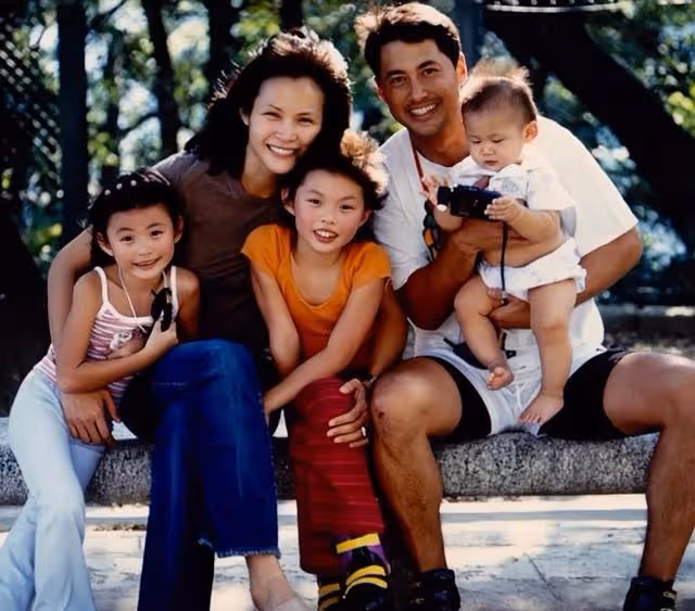 恭喜！香港知名女星與未婚妻今日大婚，在美國某豪華莊園舉辦婚宴