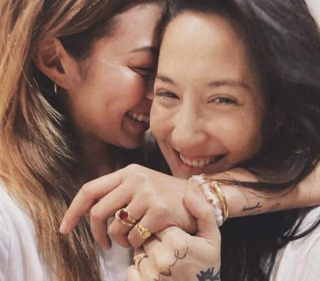 恭喜！香港知名女星與未婚妻今日大婚，在美國某豪華莊園舉辦婚宴