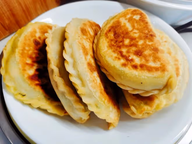 韭菜盒子（燙麵）涼了也很軟