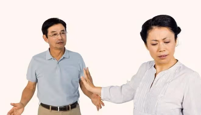 「兒子，我沒義務幫你媳婦帶孩子」，兒子霸氣反駁：媽，你是幫我