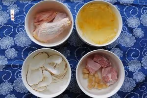 花膠瑤柱海底椰燉雞湯