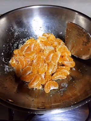 暖暖的桔子醬茶