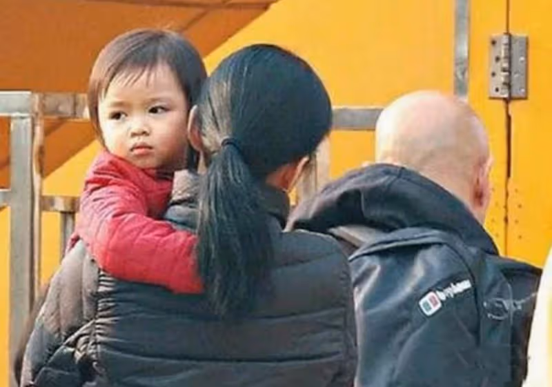 劉德華女兒近照曝光,10歲劉向蕙容貌變化驚人,網友:華仔基因果然強大
