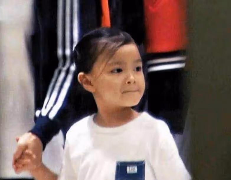劉德華女兒近照曝光,10歲劉向蕙容貌變化驚人,網友:華仔基因果然強大