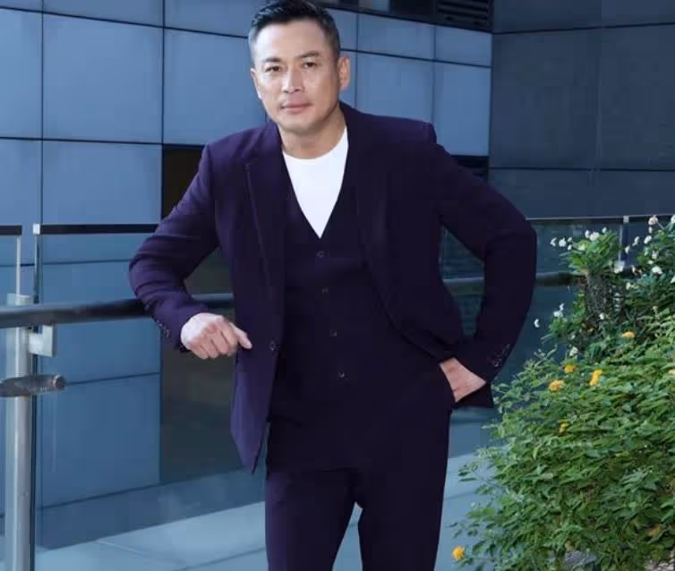 江宏恩弟沒學歷、沒背景闖法國，金毛小子變身是台灣之光，20歲奪華人唯一，爆淚感恩生命中2個女人， 嘆：為我放棄自己人生