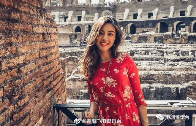 《2022香港小姐競選決賽》:林俊賢女兒奪冠,成為首位「星二代」港姐冠軍