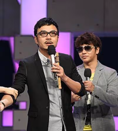 從小扛父債!43歲男星「高中徒步40分鐘上學」馬不停蹄賺錢「花13年終還清」淚喊:想退休了!