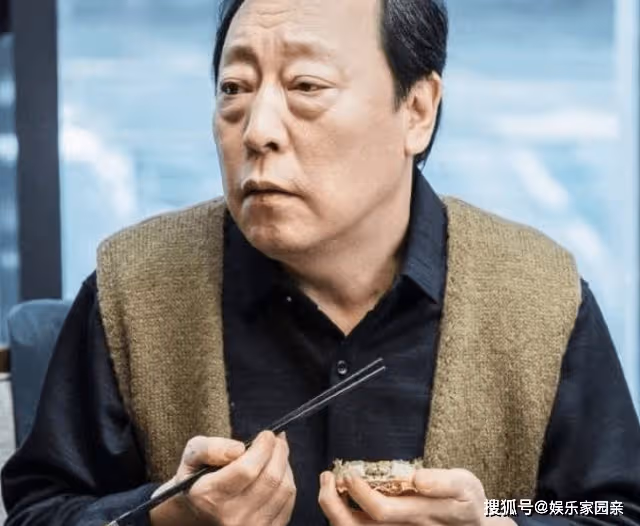 倪大紅年輕時有多帥?24歲顏值不輸小鮮肉,沒了就是吳彥祖?