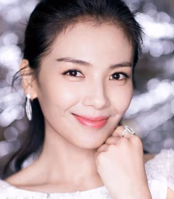 最受男生歡迎的女生，臉上都有這4個「優點」，能中1個顏值都不低