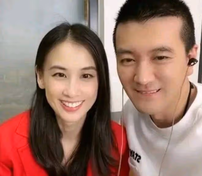 楊子侄女被指故意避開黃聖依，評論區遭質疑，被扒仍稱陶虹是三媽