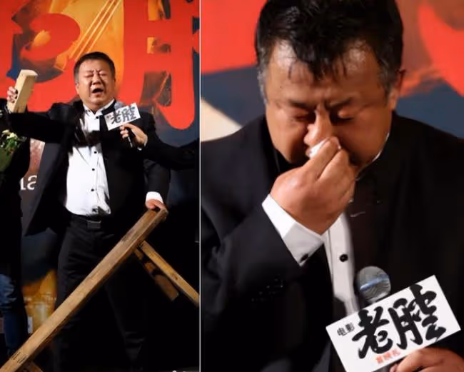 李夢素顏穿弔帶泳裝下水 大力拉伸不怕走光