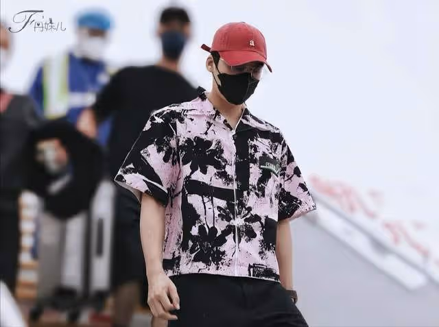 李易峰涼涼15天後團隊已解散 本人向粉絲喊話