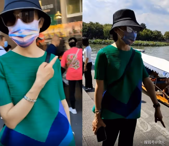 周濤私下工作狀態曝光 穿睡衣素顏打手電背台本
