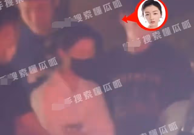 周冬雨劉昊然戀情曝光 兩人約會完同回小區