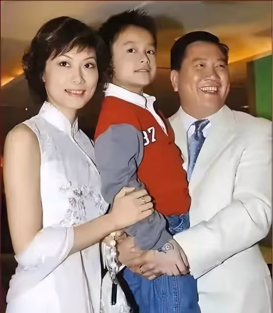 「河南女婿」萬子良:我對前妻沒有愧疚,我愛我16歲的空姐妻子和洛陽