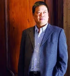 「頂級名媛」余晚晚:680平豪宅7小時逛不完,28歲就賺夠一個億