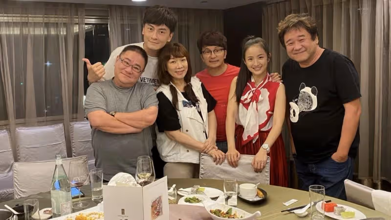 《惡作劇之吻》17周年了！　導演瞿友寧發「全家福照」掀回憶殺