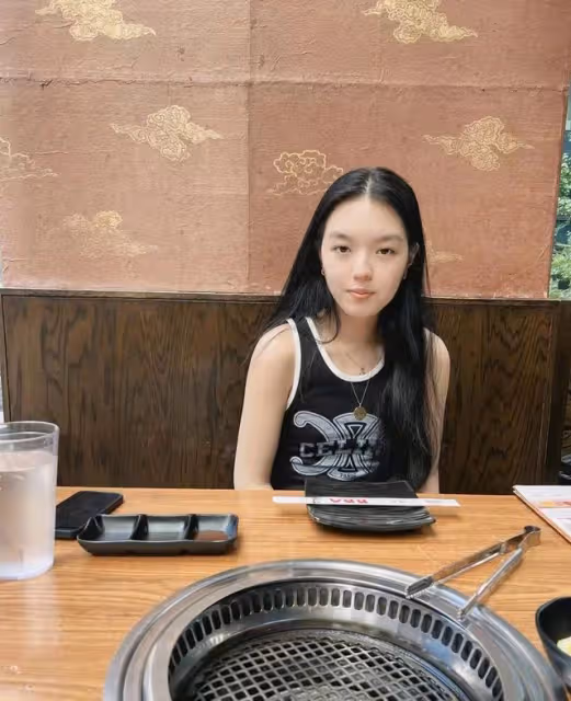 李詠妻子曬照紀念結婚30周年!與女兒定居美國,網友勸其再找他人