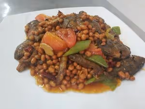 黃豆燜魚仔