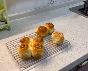 甜滋滋蜂蜜脆底小麵包（含詳細步驟）