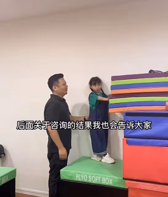 百萬網紅決定生二胎引爭議!女兒患罕見基因病,二孩大機率也患病