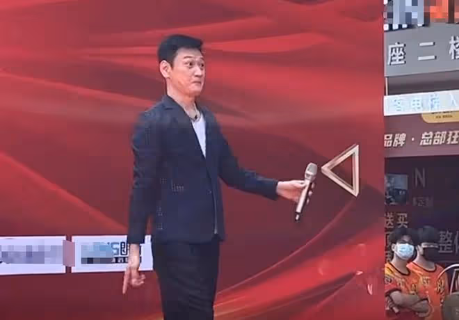 陶大宇隔大半年回內地跑商演,情緒高漲積極互動,觀眾卻很安靜
