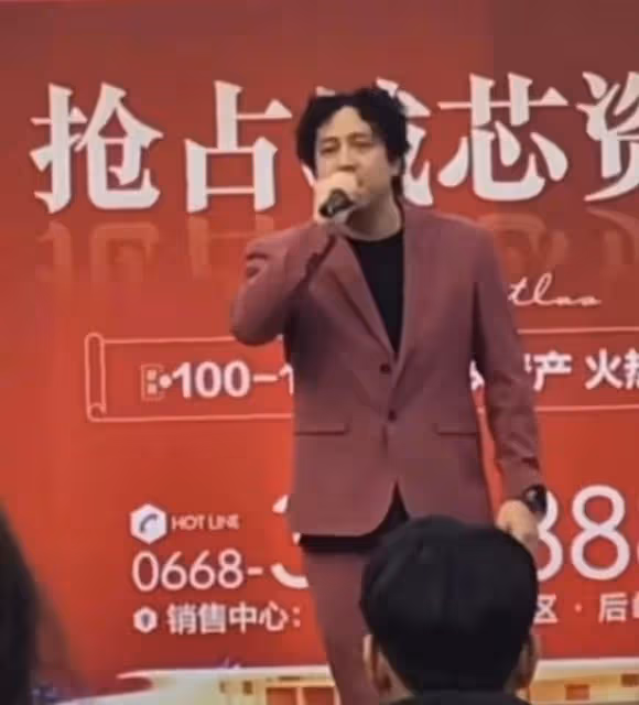 懶理遭網友狠批唱歌走音!香港知名歌手獲太太全力支持:做好自己