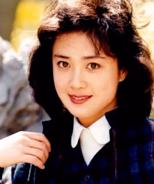 兩婚皆失敗！「最美妲己」厭倦拍戲經商險賠光錢　「中年自甘墮落」毀了自己也害到兒子