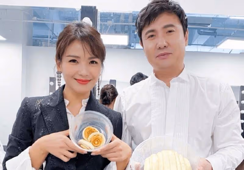 有種「女大十八變」叫包貝爾女兒,曾是翻版包貝爾,如今意外撞臉鬼鬼