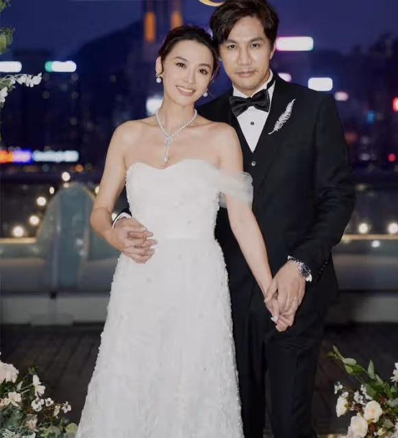 48歲女星陳煒再婚太豪氣！一身行頭過百萬，婚紗上鑲嵌千顆水晶