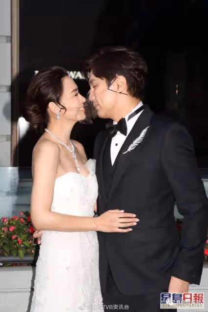 恭喜恭喜！TVB當紅花旦今日再婚，大方與老公親親讓傳媒任影