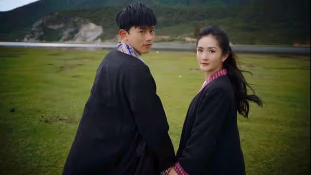結婚11周年曬緊擁合照　謝娜表白張傑：這就是愛